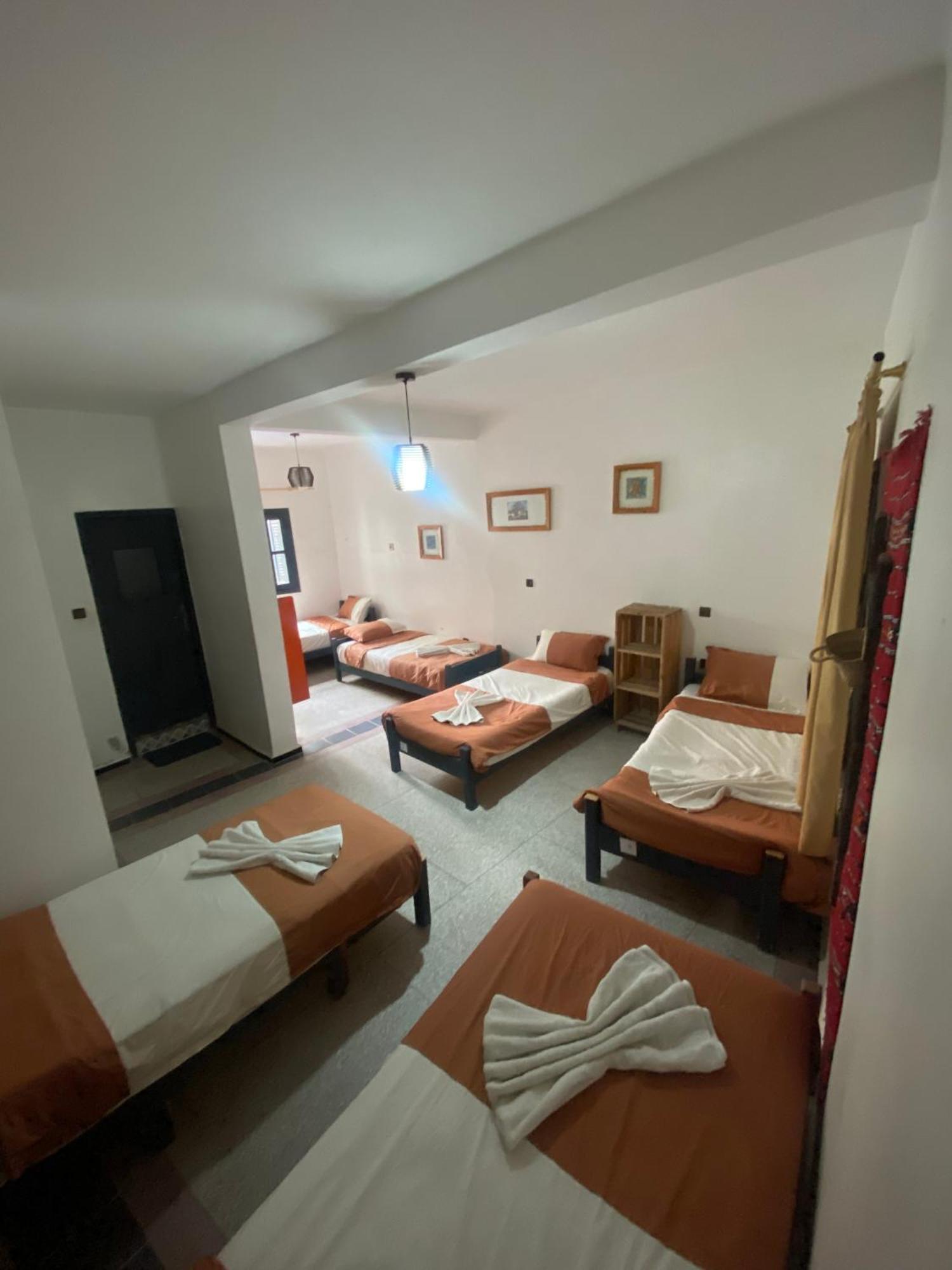 Bed and Breakfast Adventurekeys Surf Yoga Cowork Taghazout Esterno foto