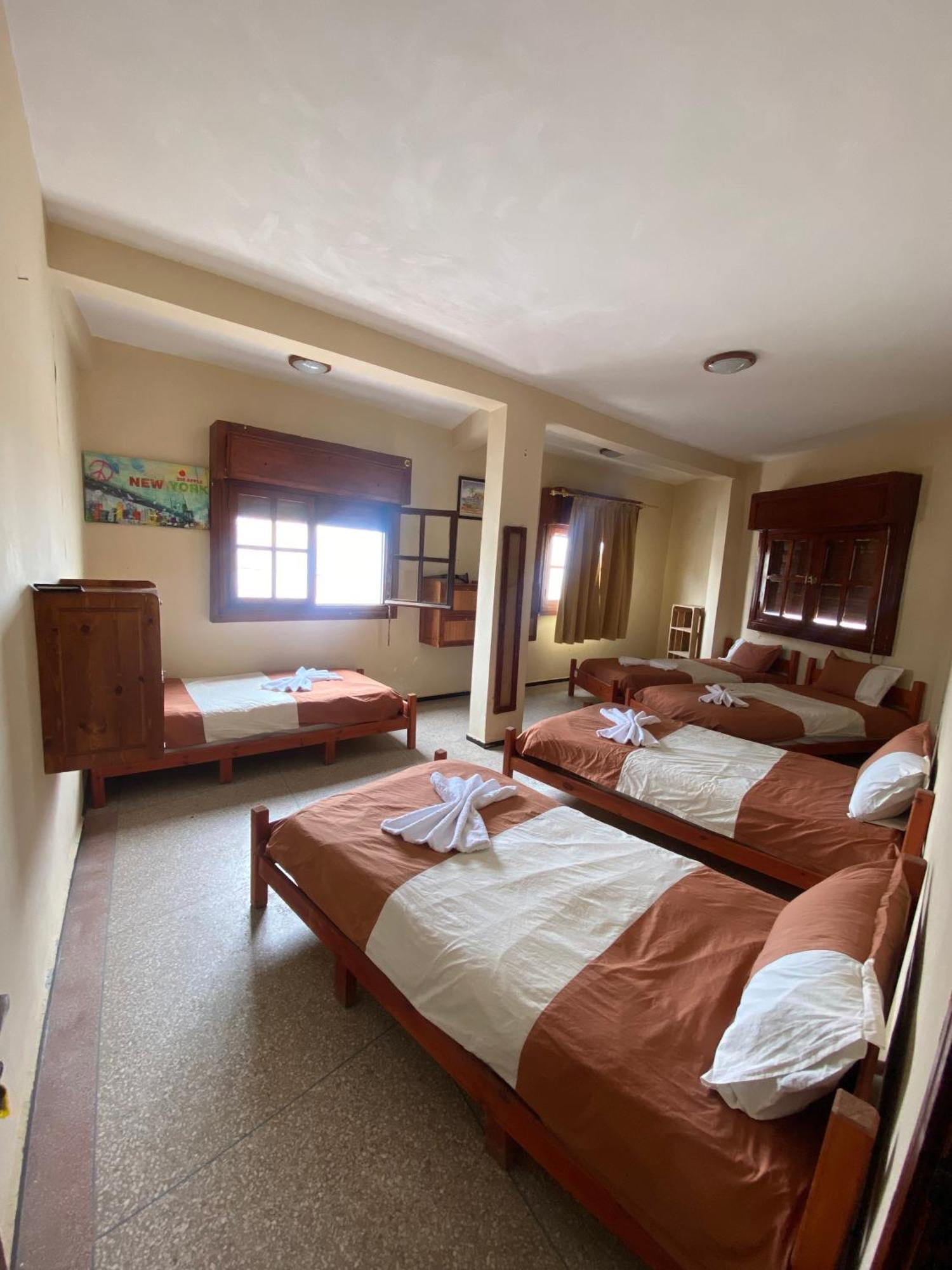 Bed and Breakfast Adventurekeys Surf Yoga Cowork Taghazout Esterno foto