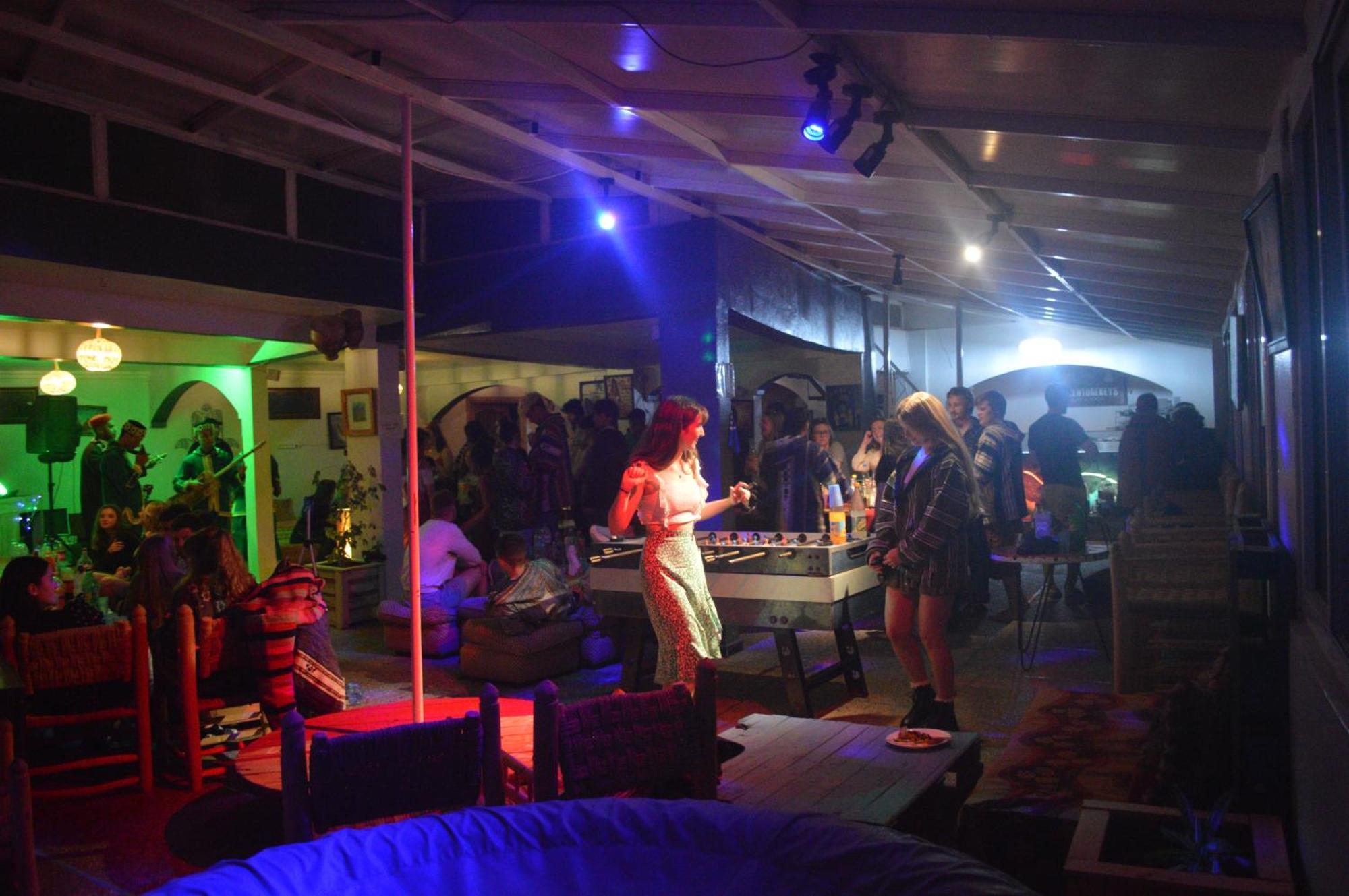 Bed and Breakfast Adventurekeys Surf Yoga Cowork Taghazout Esterno foto