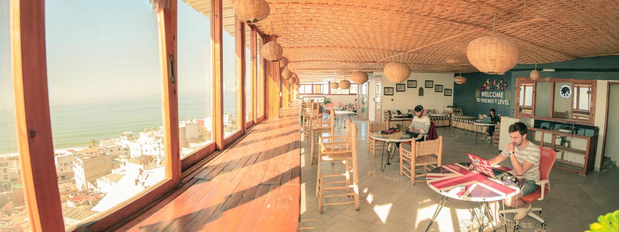 Bed and Breakfast Adventurekeys Surf Yoga Cowork Taghazout Esterno foto