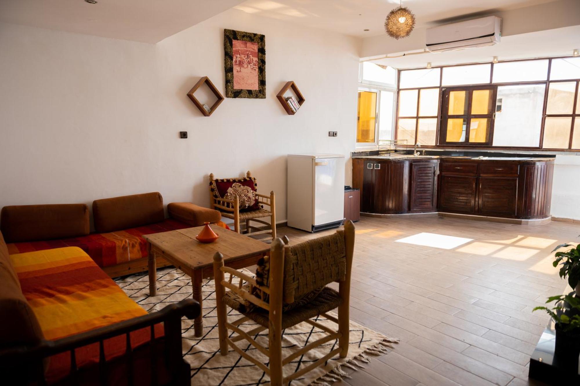 Bed and Breakfast Adventurekeys Surf Yoga Cowork Taghazout Esterno foto