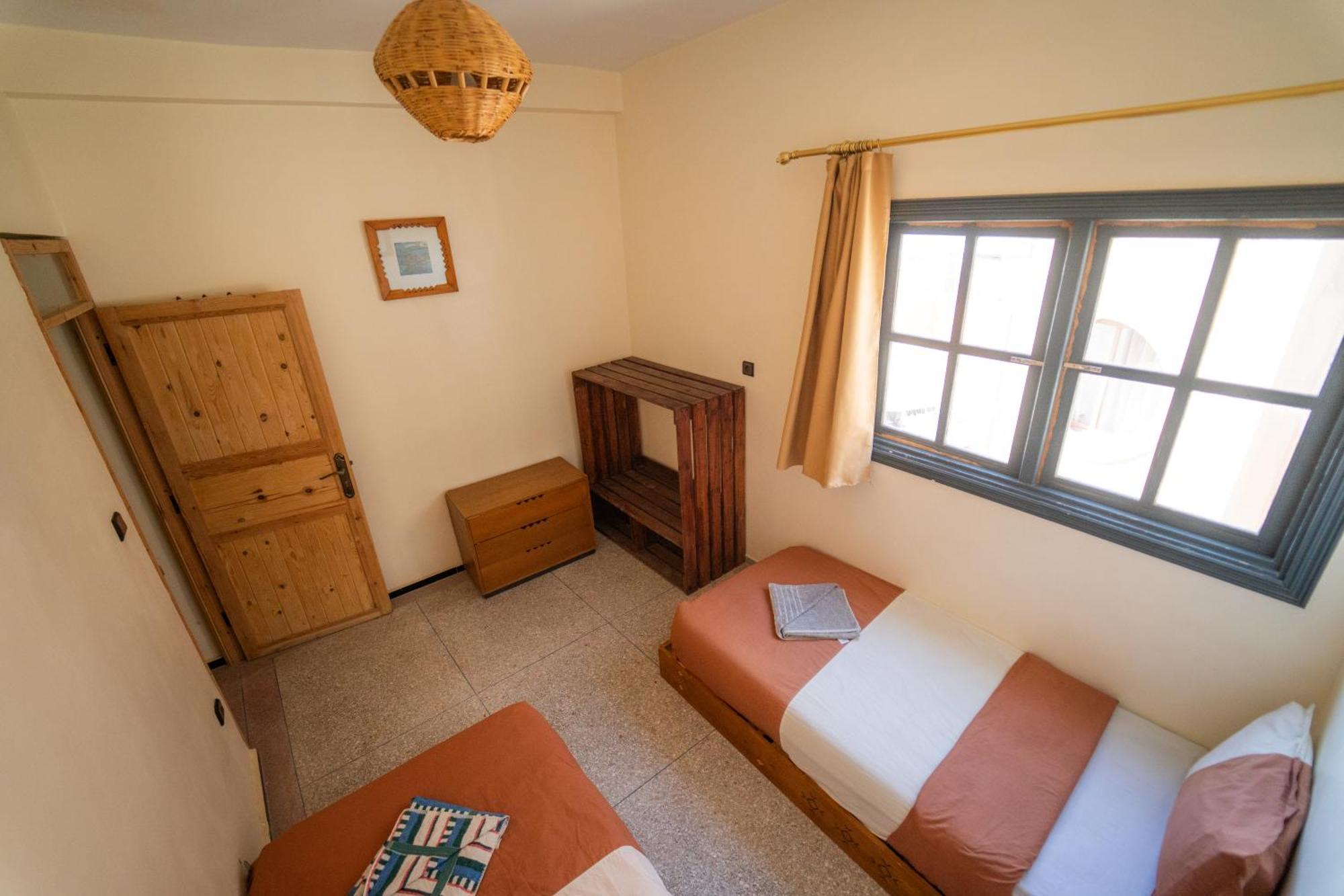 Bed and Breakfast Adventurekeys Surf Yoga Cowork Taghazout Esterno foto