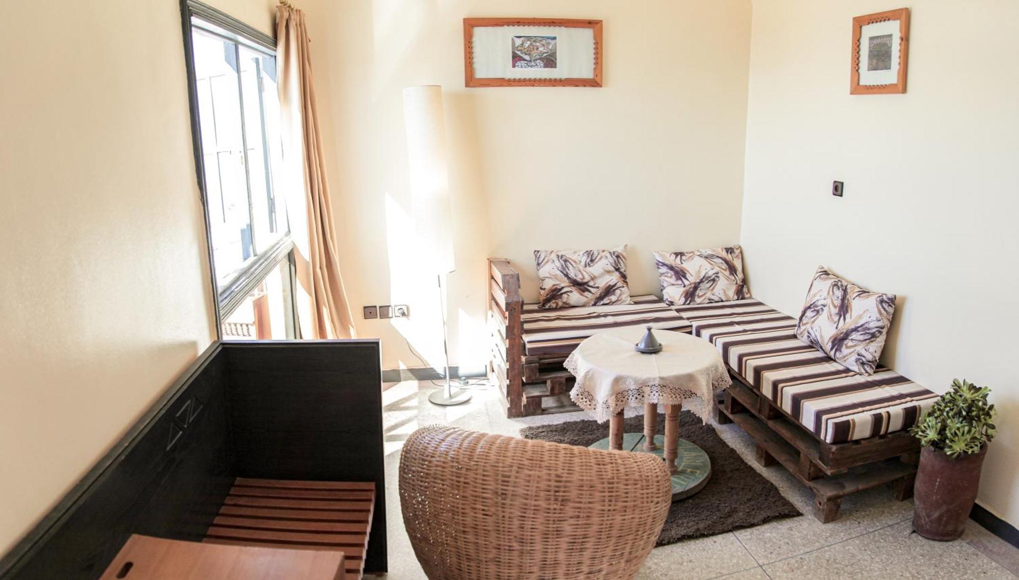 Bed and Breakfast Adventurekeys Surf Yoga Cowork Taghazout Esterno foto