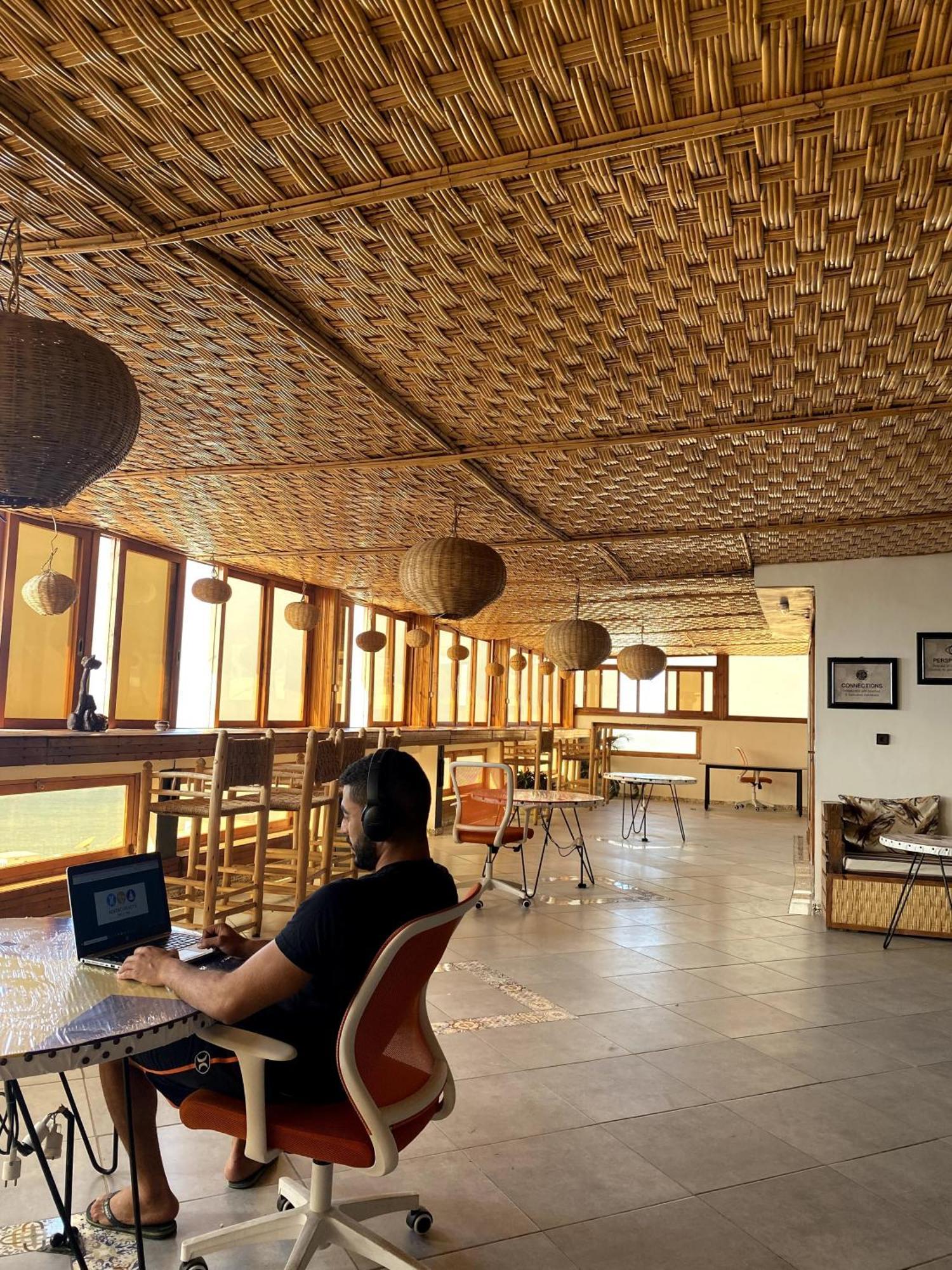 Bed and Breakfast Adventurekeys Surf Yoga Cowork Taghazout Esterno foto